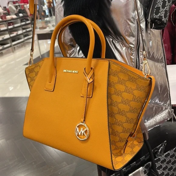 Michael Kors Avril Large Top Zip Satchel Shoulder Bag
Honeycomb - Picture 14 of 16